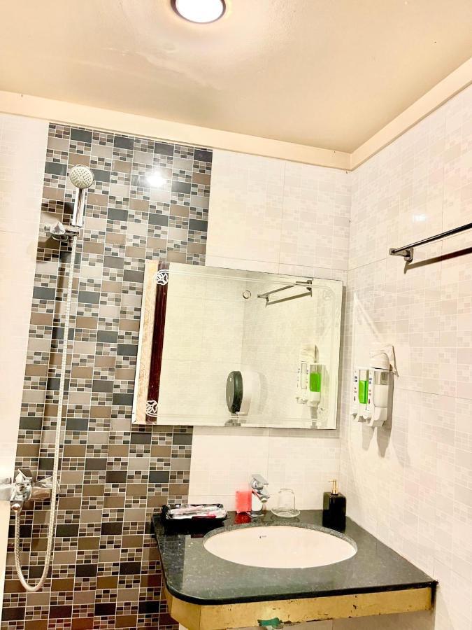 Hong Phuc Hotel 2 Da Nang Esterno foto